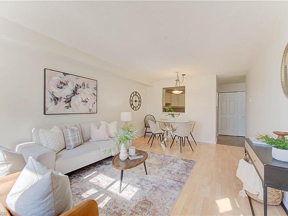 3rd image of 1414 King St E #405