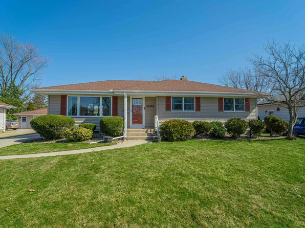 9217 Highland Pl, Highland, IN 46322