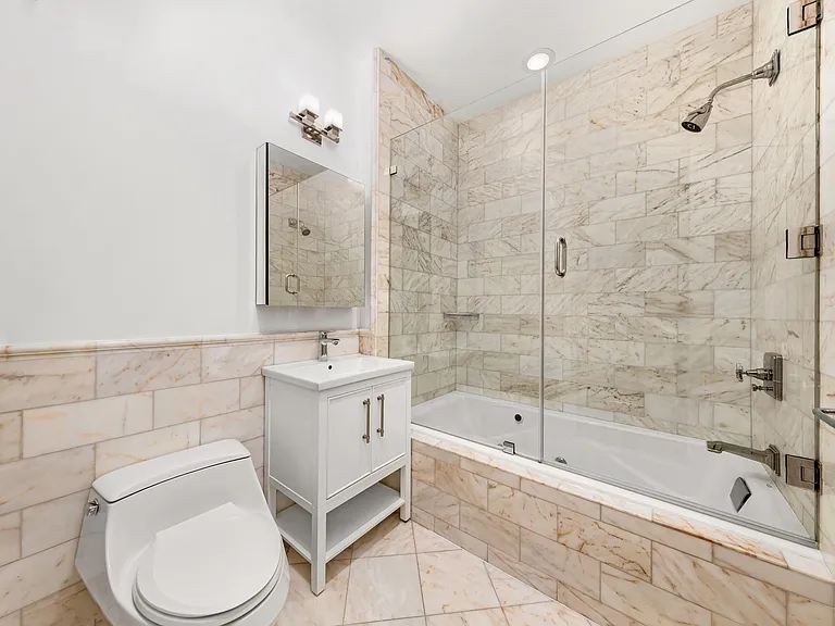 12 E 62nd St #4 — Photo 6