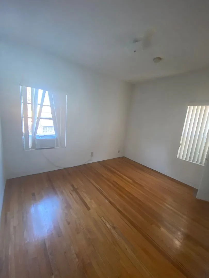 Shenandoah -1100 - (Owner pays bills) — Photo 2