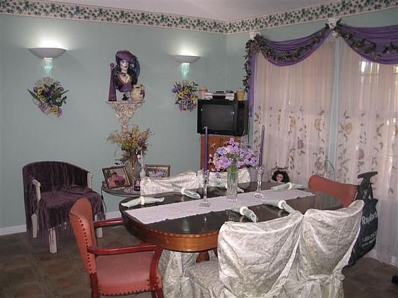 2nd image of 17 Los Cerritos Dr