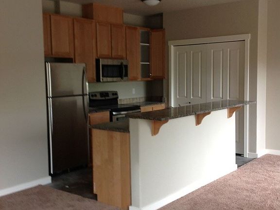 5th image of 614 NE 86th St Unit 103