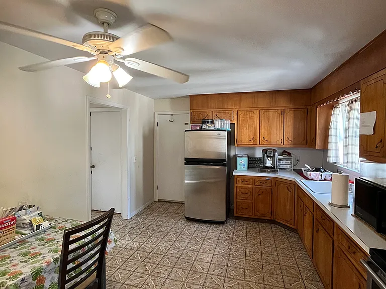 200 Robin St #2 — Photo 8