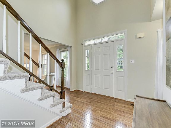 3rd image of 13327 Jasper Ct