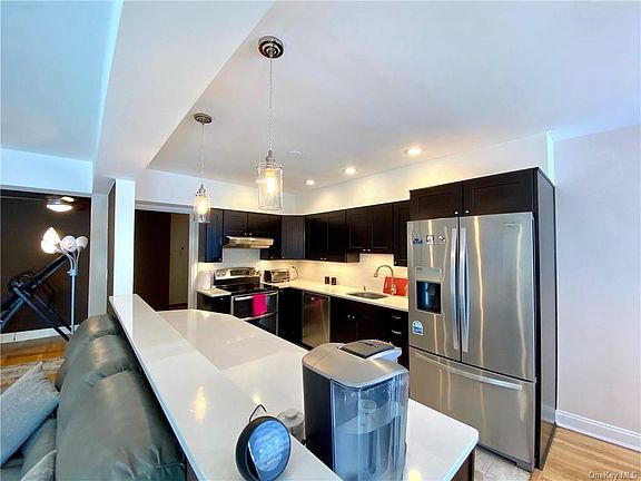 4th image of 3 Salisbury Pl #3B