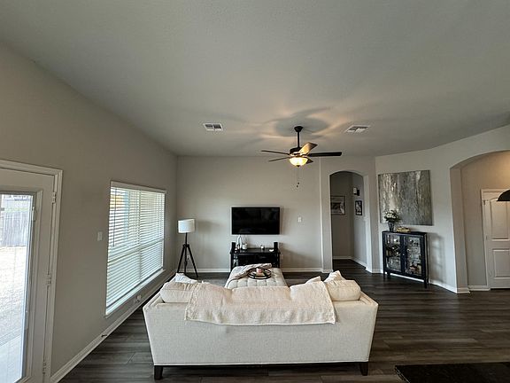 5th image of 8314 Stonehollow Dr