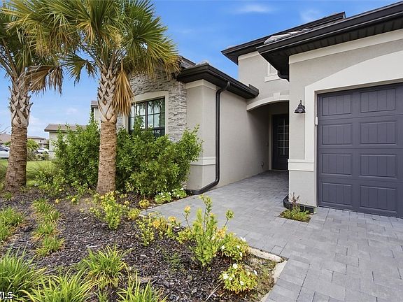 2nd image of 10863 Timber Creek Dr