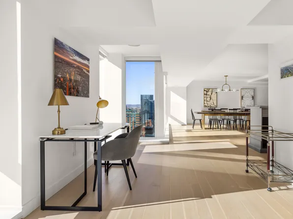 135 West 52nd Street image 6 of 23