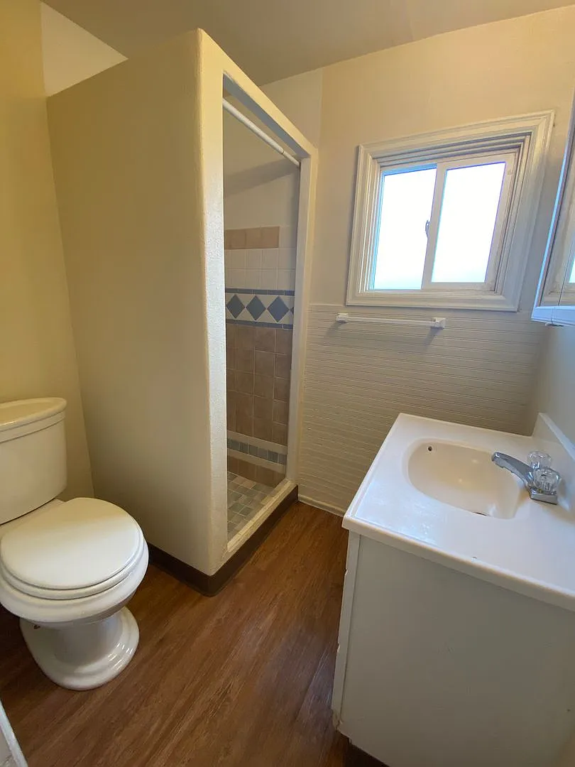 Oregon Trail Apartments — Photo 3