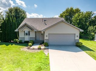 133 Summerfield Ct, Waverly, MN 55390