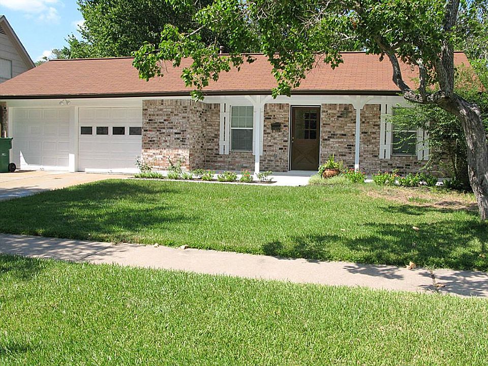 1st image of 1704 Dolphin Dr