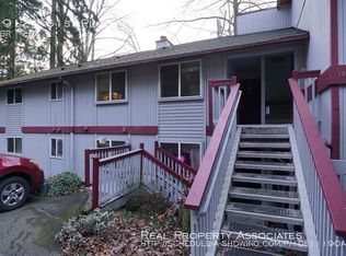 19121 61st Pl NE APT D, Kenmore, WA 98028