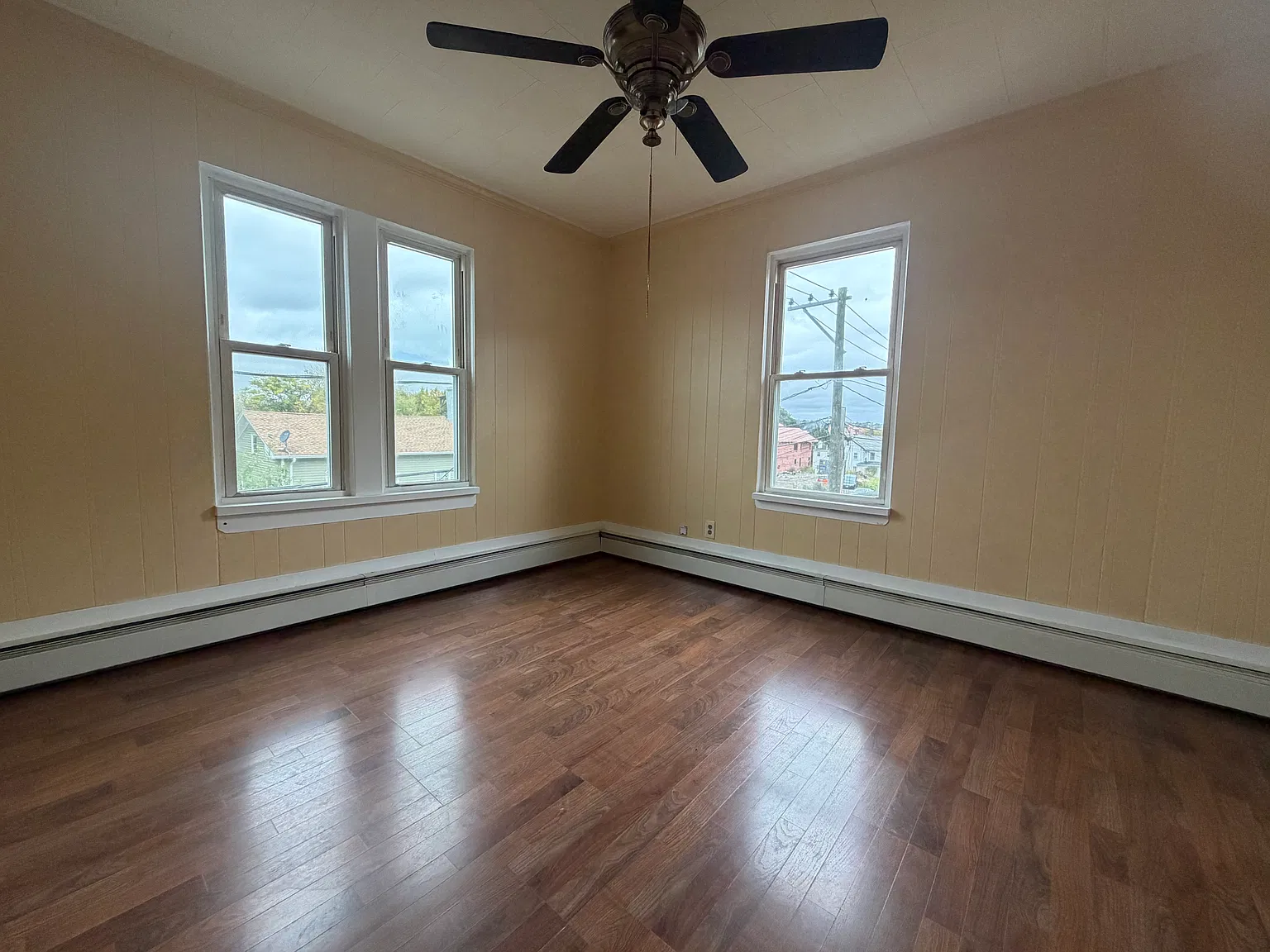 1 bed, 700 sqft, $1,045 — Photo 2