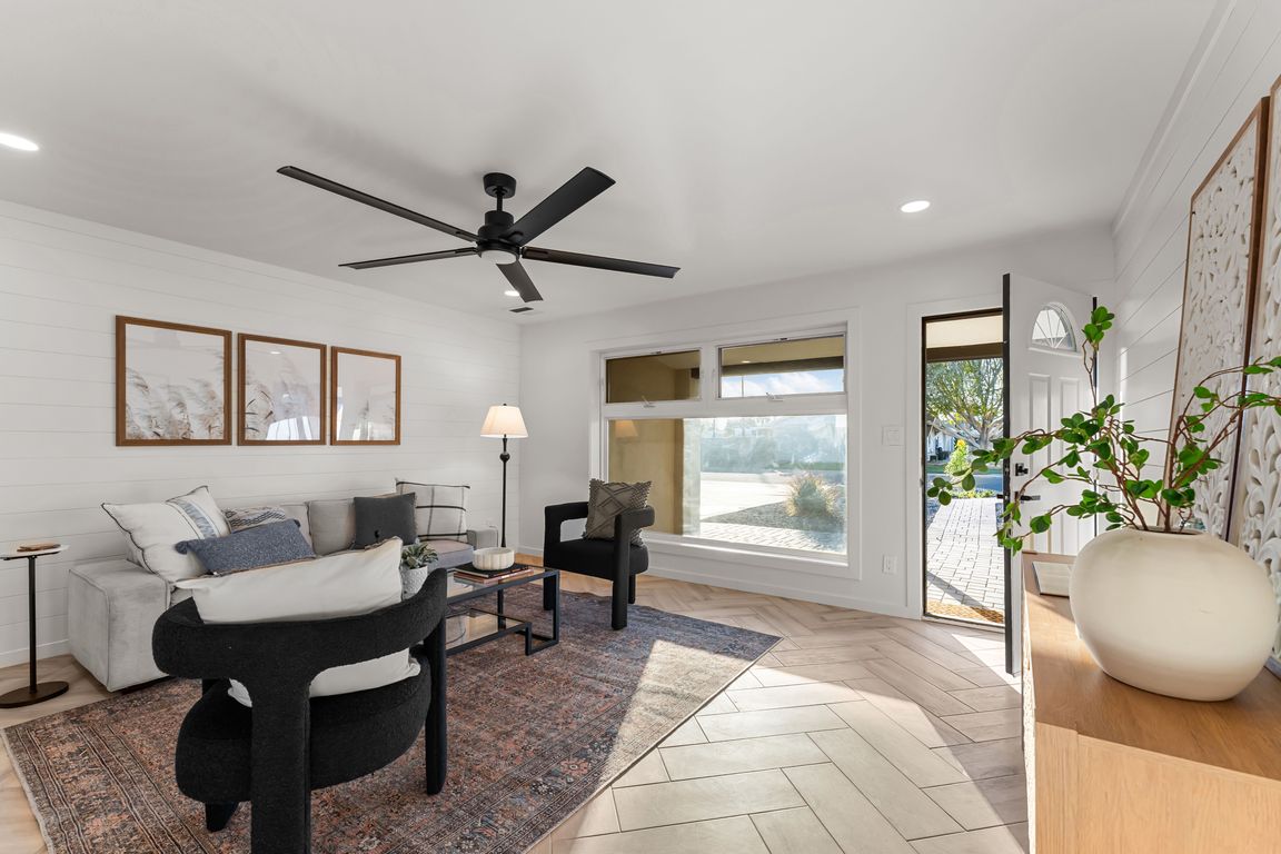 next background image