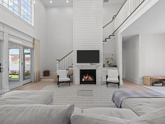 5th image of 45 Carnegie Abbey Ln