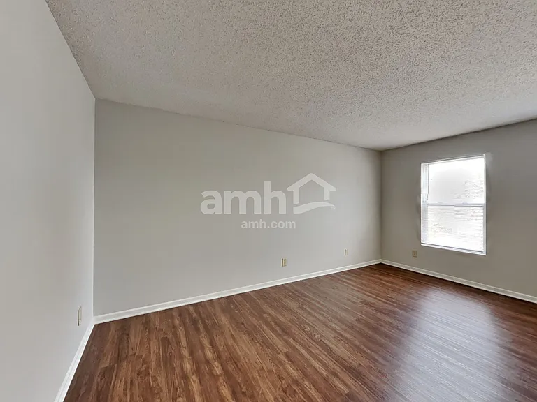 2120 Bridlewood Dr — Photo 12