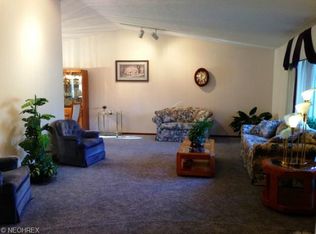 8270 Shepard Rd, Macedonia, OH 44056