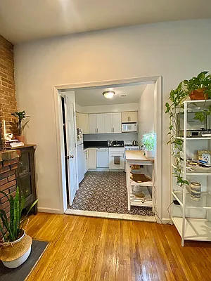 Rented by Oxford Property Group | media 6