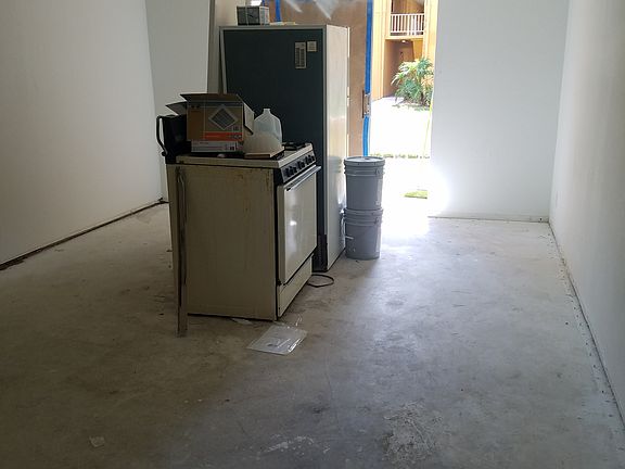 3rd image of 17901 NW 68th Ave #103