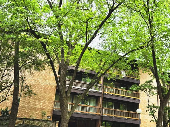 5600 Hillcrest Ln APT 2K, Lisle, IL 60532