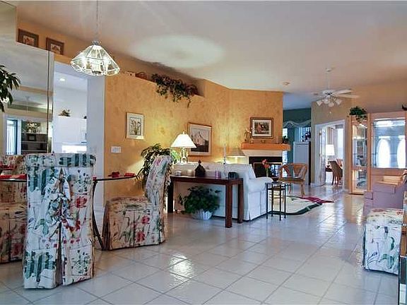 4th image of 612 NW Monticello Pl