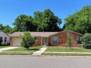 639 Pecan Ct, Burkburnett, TX 76354