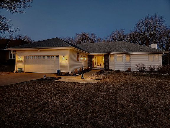 2nd image of 3518 Strawberry Ln