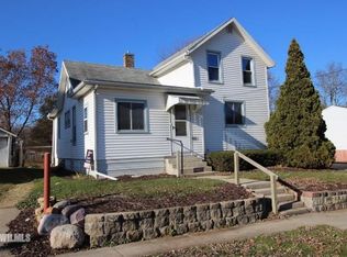 724 S Chippewa Ave, Freeport, IL 61032