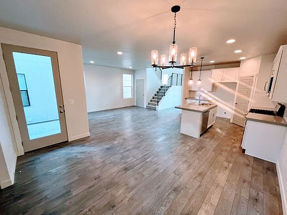 3rd image of 2345 N Sunmore Way