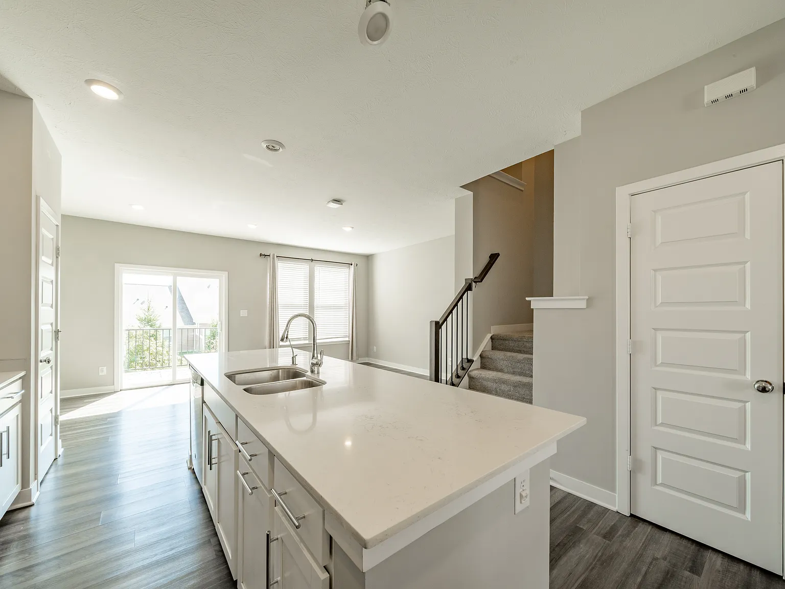 3539 Brampton Ln — Photo 3