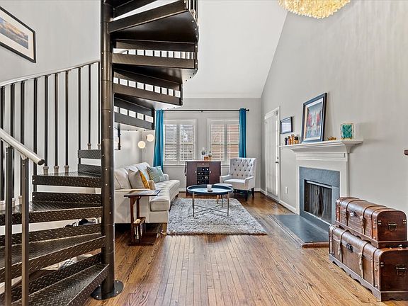 4th image of 620 S Columbus St