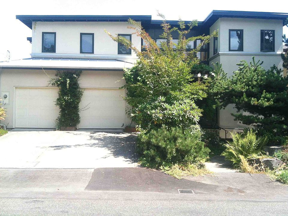 1st image of 10630 Lakeside Ave NE