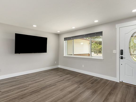 3rd image of 5458 NW Tennant Ave