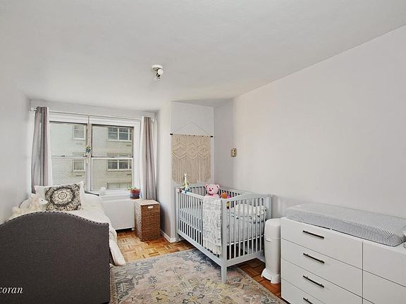 3rd image of 155 W 68th St APT 1615