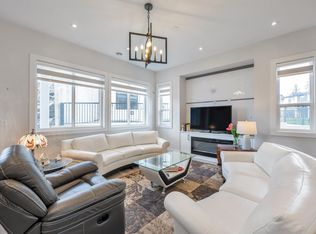 46077 Crestview Dr, Chilliwack, BC V2R6G4