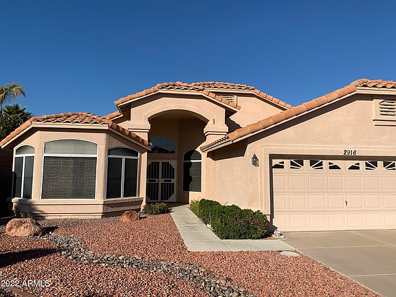 2nd image of 2916 E Ludlow Dr