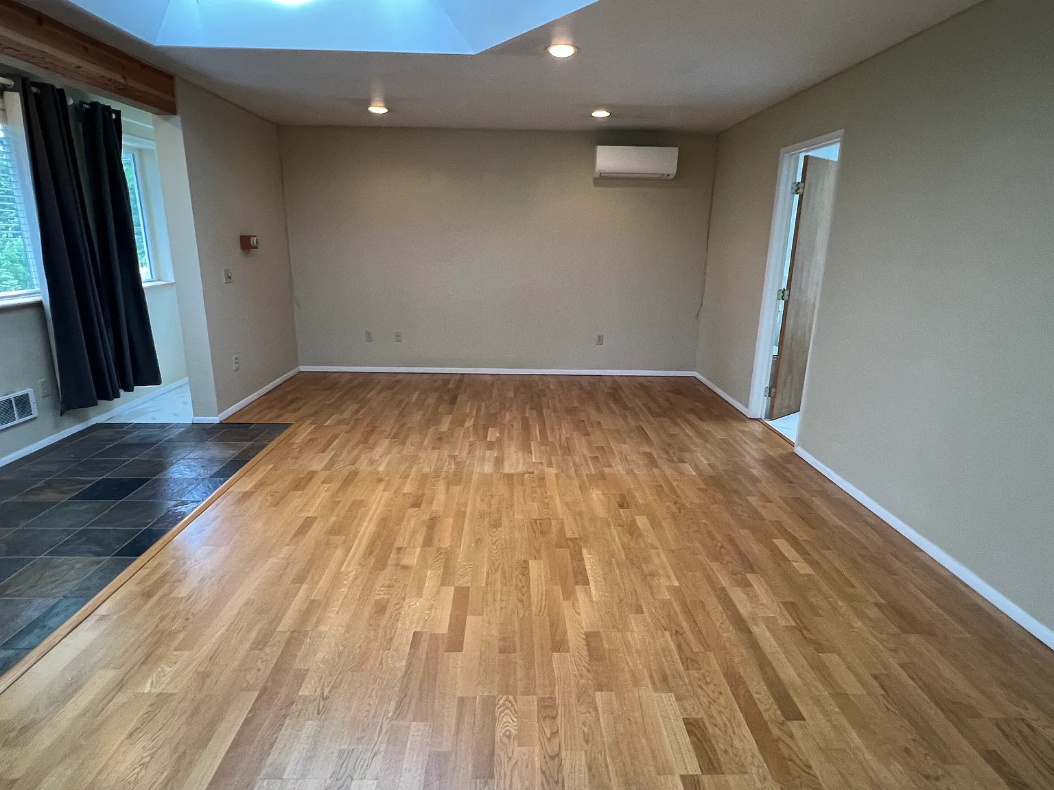 7215 NE 155th St — Photo 4