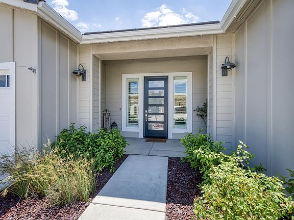 3rd image of 20123 Pescara Ln