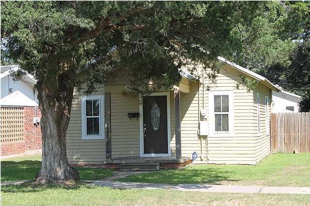 1st image of 1221 Abbeville Hwy