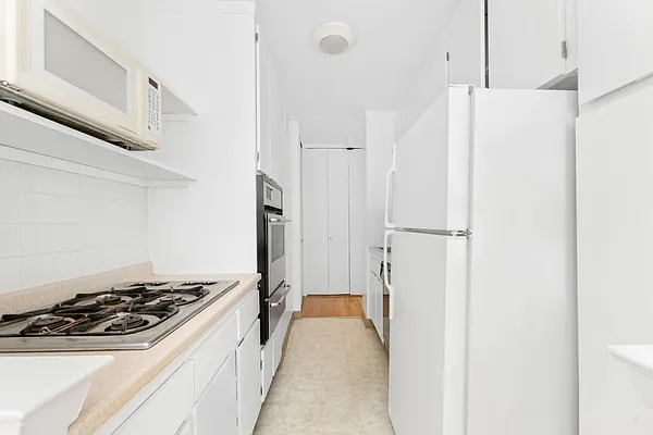 Sold by Compass | media 5