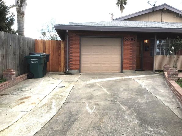 9097 Salmon Falls Dr