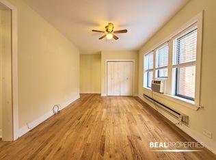 3722 Pine Grv #W2, Chicago, IL 60657