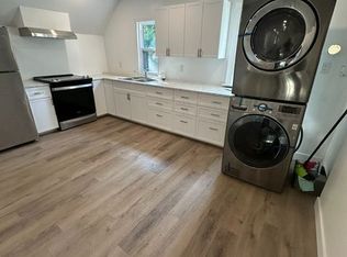 22 Wells Ave #1, Brantford, ON N3R4J2