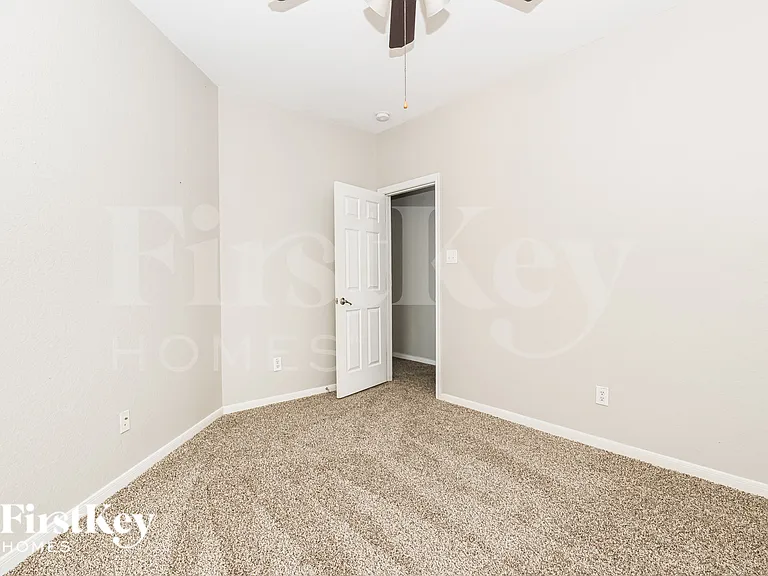 66 N Planchard Cir — Photo 15