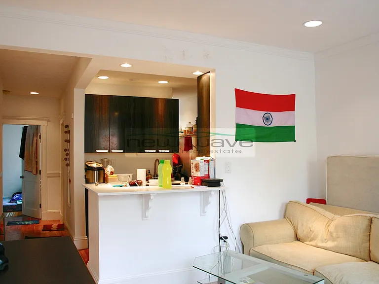 51 Queensberry St #21 — Photo 15