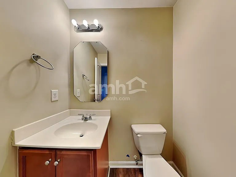 1309 Lowell St — Photo 8