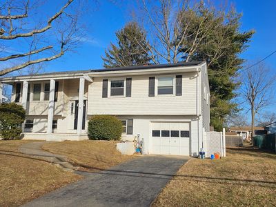 19 Peaceful Dr, Morrisville, PA, 19067