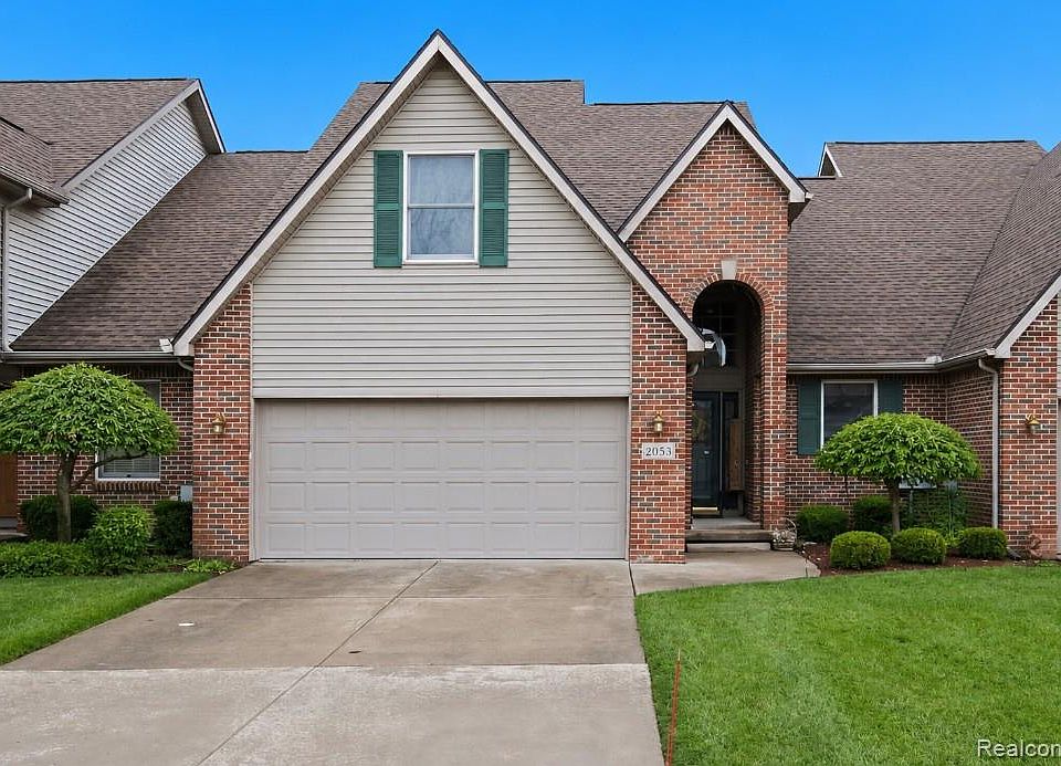 1st image of 2053 Golfcrest Dr