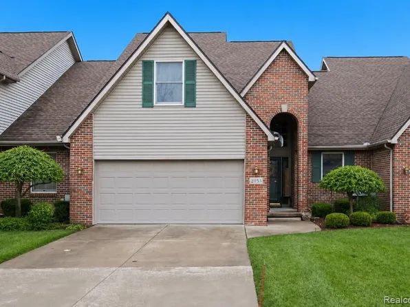 2053 Golfcrest Dr, Davison, MI 48423