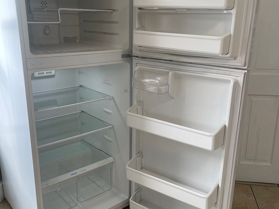 Fridge and freezer